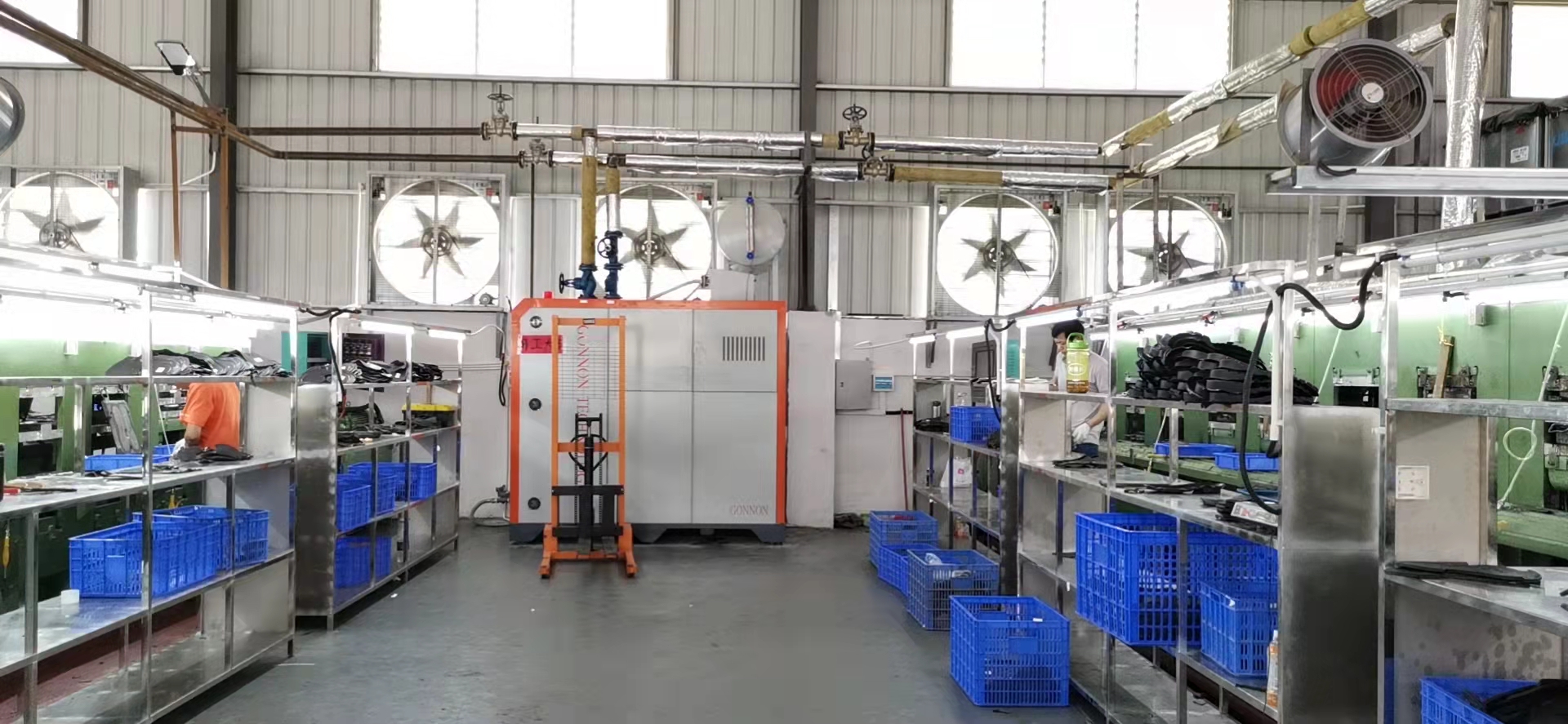 广东共能：模温机是如何使用循环介质来调节模具温度的